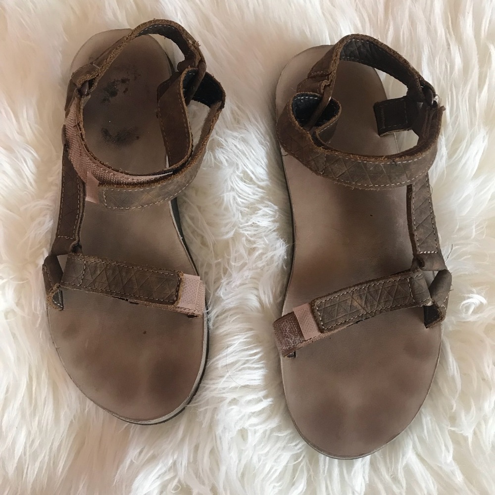 Teva sandles
